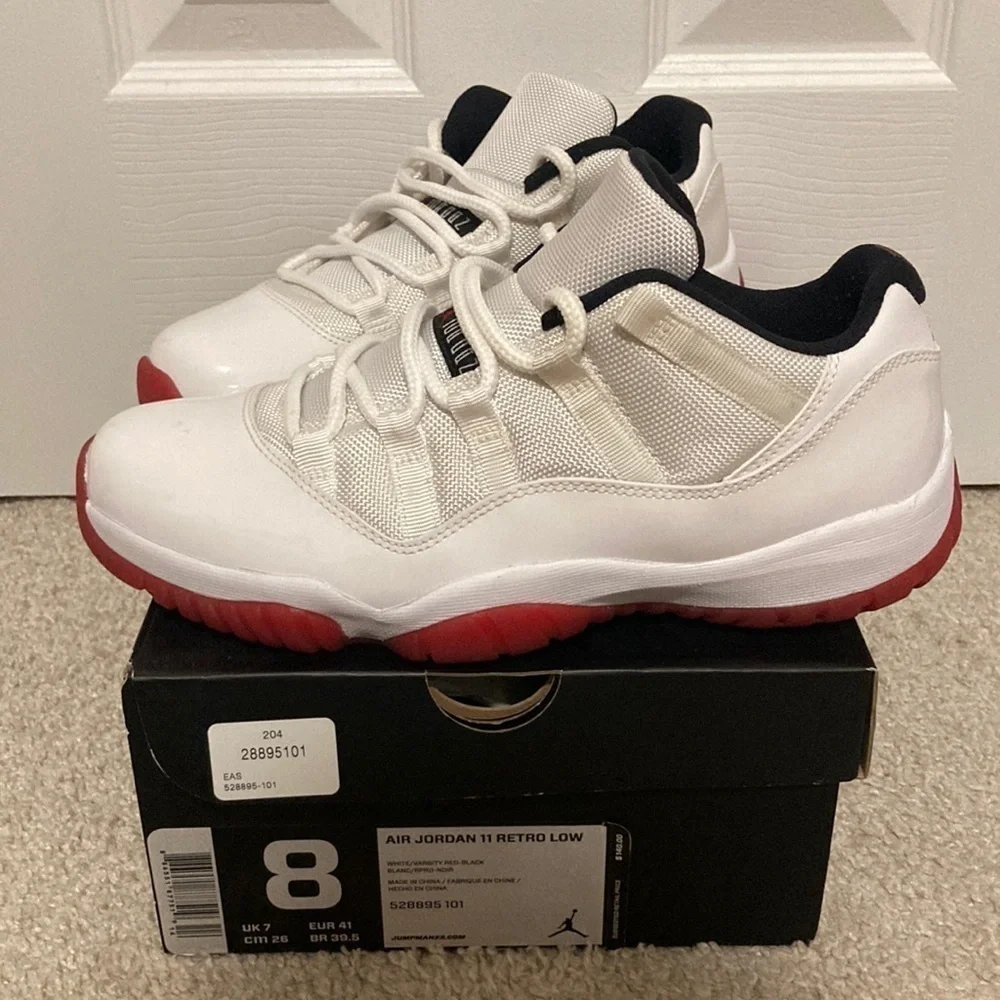AIR JORDAN 11 RETRO LOW 'CHERRY BOTTOM'